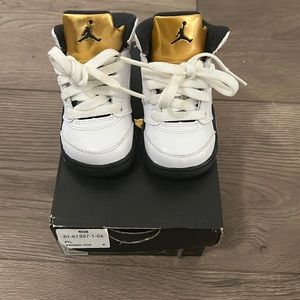 Air Jordan 5 Retro Bt Size 4C White Black & Gold
